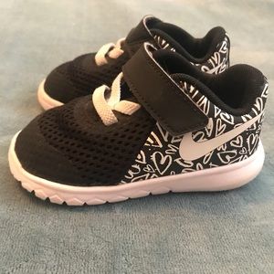 Girls Nike shoes